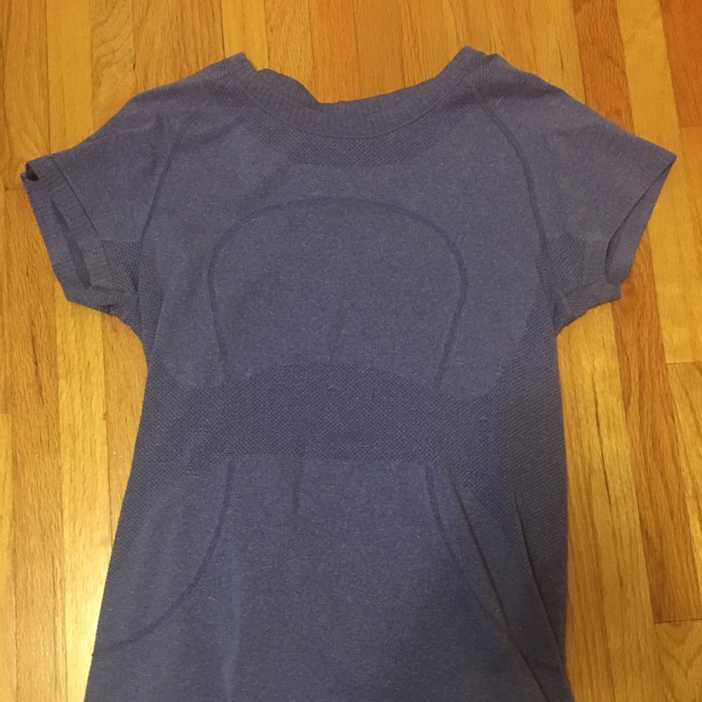 Lululemon swift tee